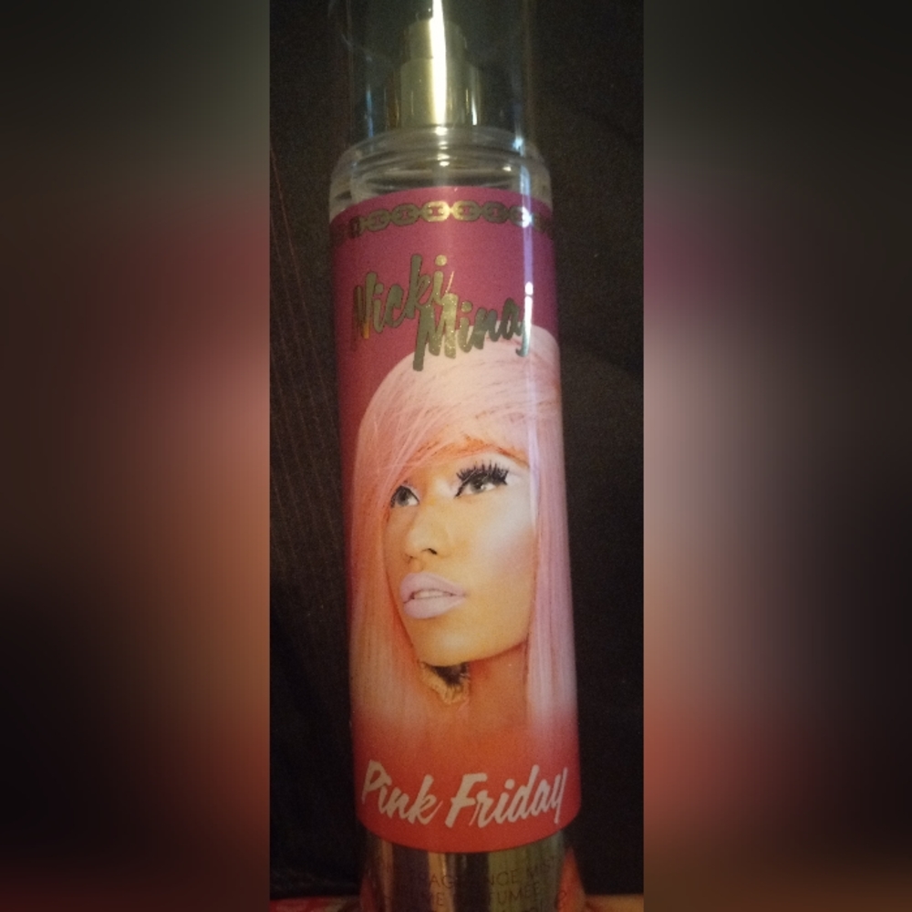 NICKI MINAJ PINK FRIDAY
